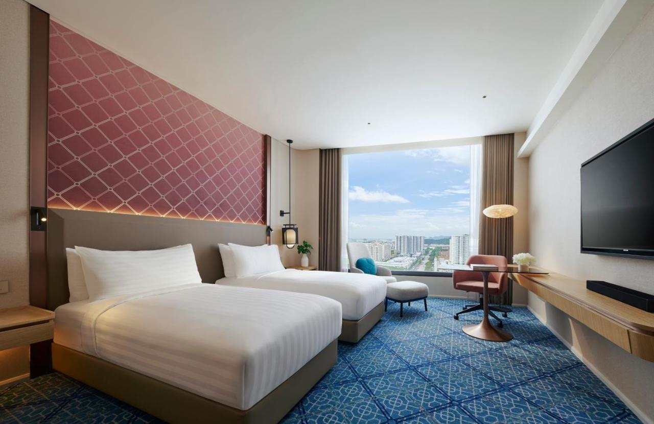 Amari Spice Penang Hotel Bayan Lepas Exterior photo