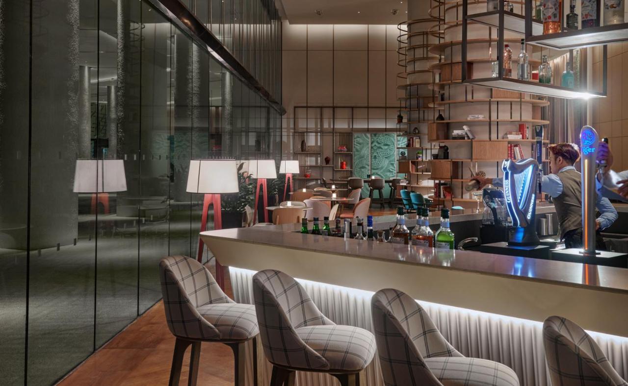 Amari Spice Penang Hotel Bayan Lepas Exterior photo The bar at the hotel