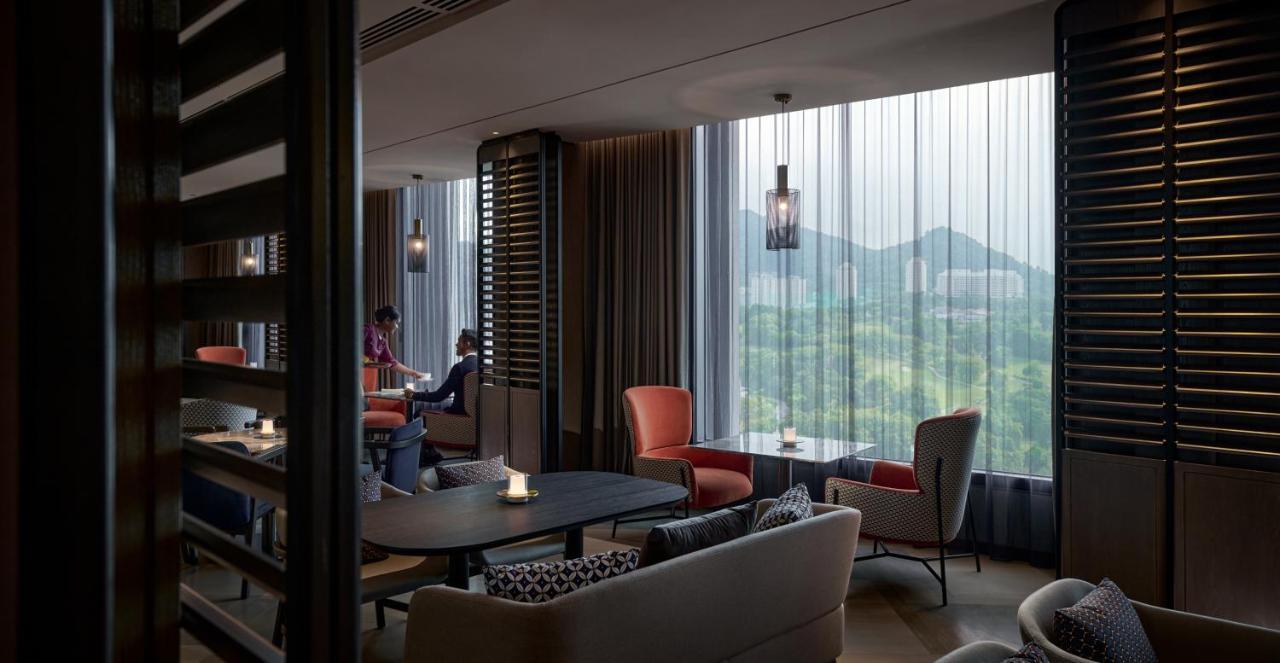 Amari Spice Penang Hotel Bayan Lepas Exterior photo The Lounge at the airport